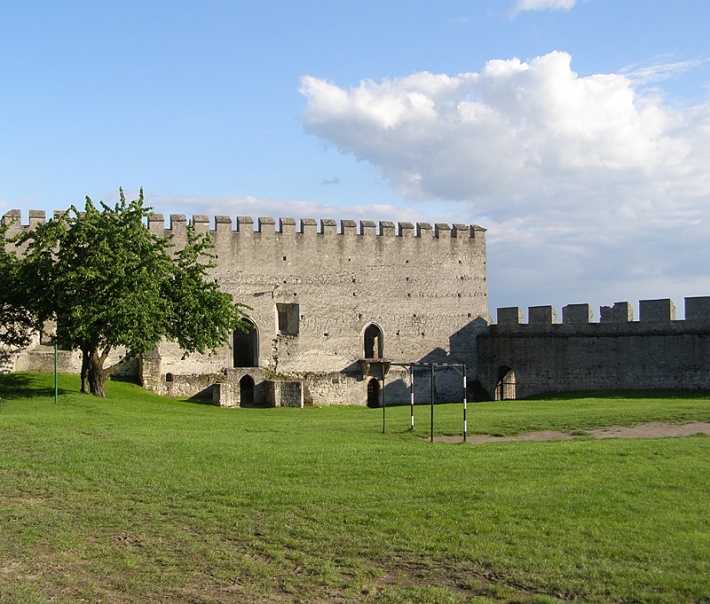 Szydłów - zamek królewski