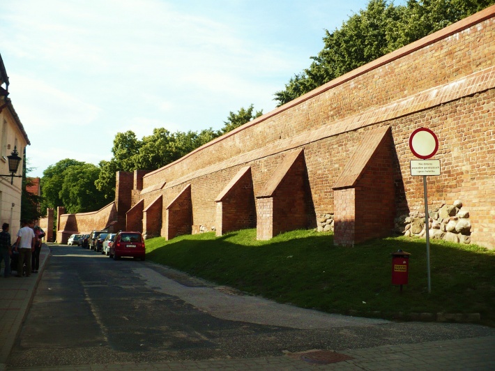 Mury obronne Chełmna