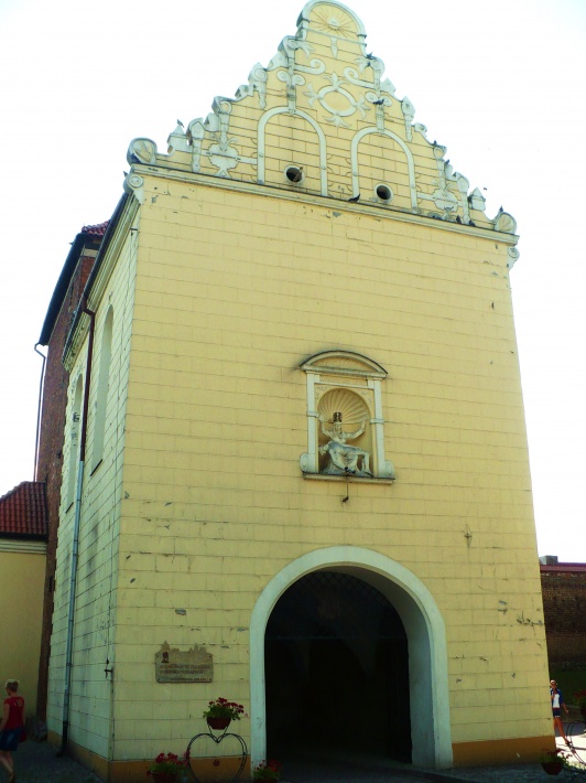 Brama Grudziądzka-część renesansowa bramy
