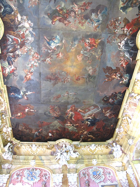 Sala Książęca - olbrzymi plafon malowany na płótnie