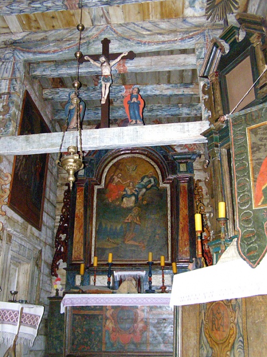 skansen w Sanoku - wnętrze cerkwi z Rosolina z 1750 roku