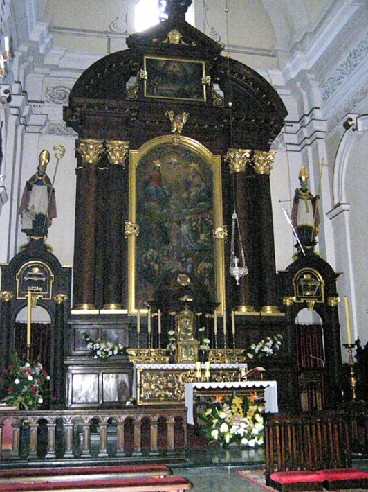 kościół Świętej Trójcy w Koniecpolu - ołtarz główny