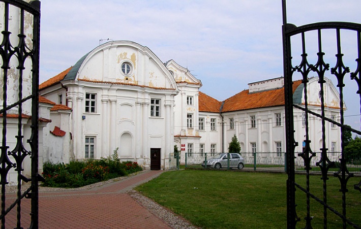 Siemiatycze - zabudowania poklasztorne przy kościele Wniebowzięcia NMP