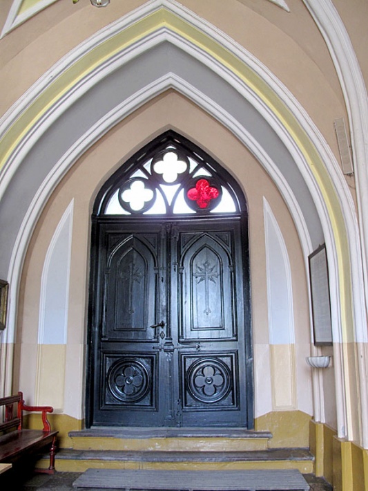 kościół św. Jakuba w Piotrkowie Trybunalskim - portal północny w kruchcie