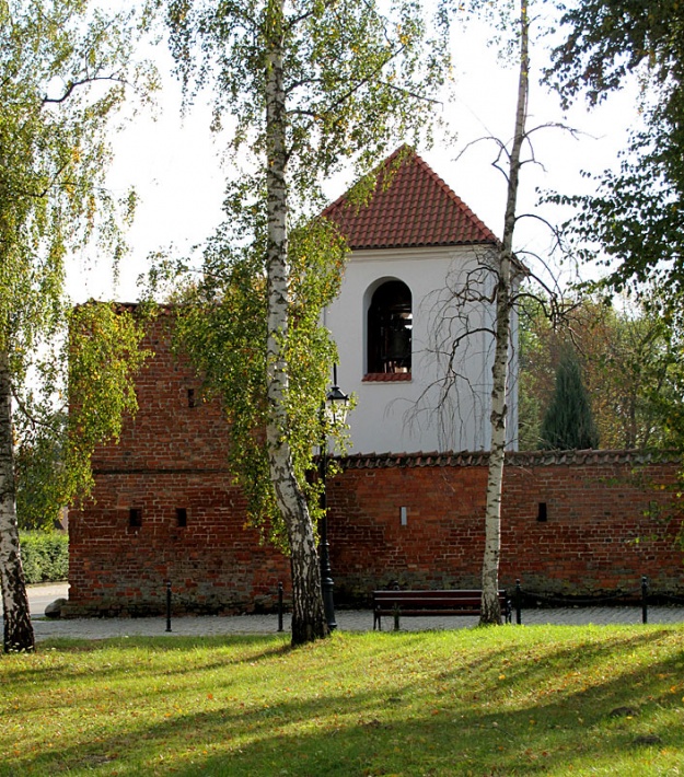 kościół obronny w Brochowie - dzwonnica