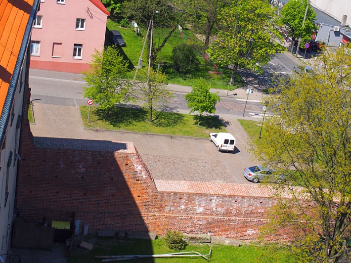 zabezpieczone mury zamku łęczyckiego
