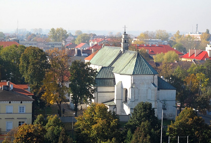 Łęczyca - widok z wieży na kościół parafialny św. Andrzeja