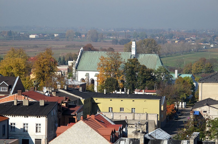 Łęczyca - widok z wieży na kościół o.o.bernardynów