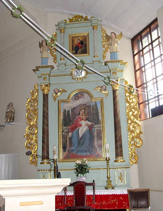 Sianowo - Sanktuarium MB Królowej Kaszub, ołtarz Matki Bożej Szkaplerznej