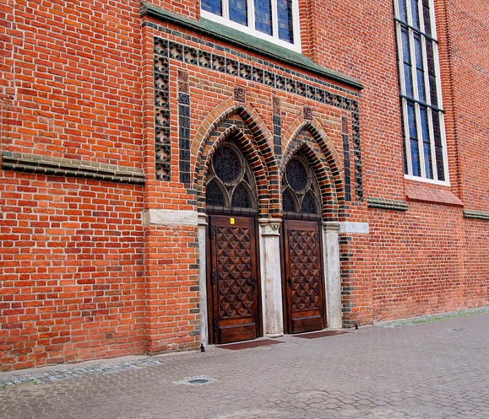 Katedra św. Mikołaja w Elblągu - zabytkowy portal północny