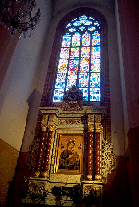 Katedra św. Mikołaja w Elblągu - barokowy ołtarz MB Nieustającej Pomocy z 1785 r.