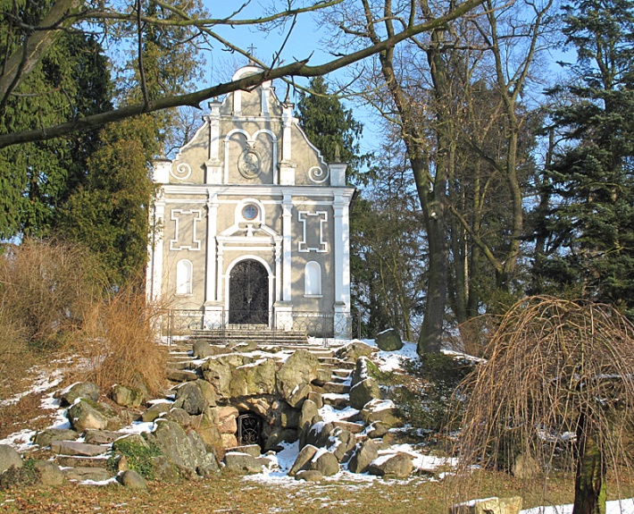 Gołuchów - mauzoleum grobowiec Izabeli z Czartoryskich Działyńskiej