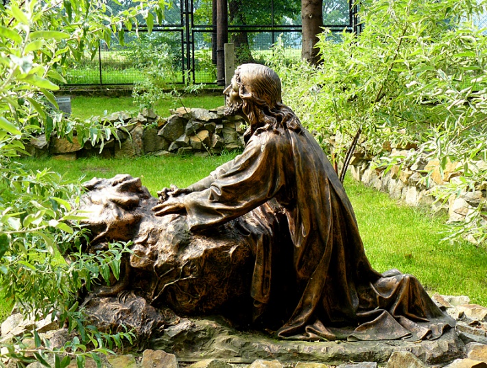 Ogród biblijny w Myczkowcach - Jezus w ogrodzie oliwnym