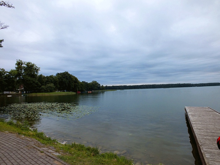 Jezioro Mokre na szlaku Krutyni